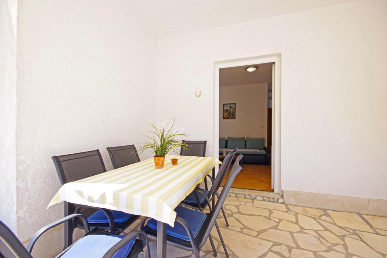 Silva Apartment Sutivan